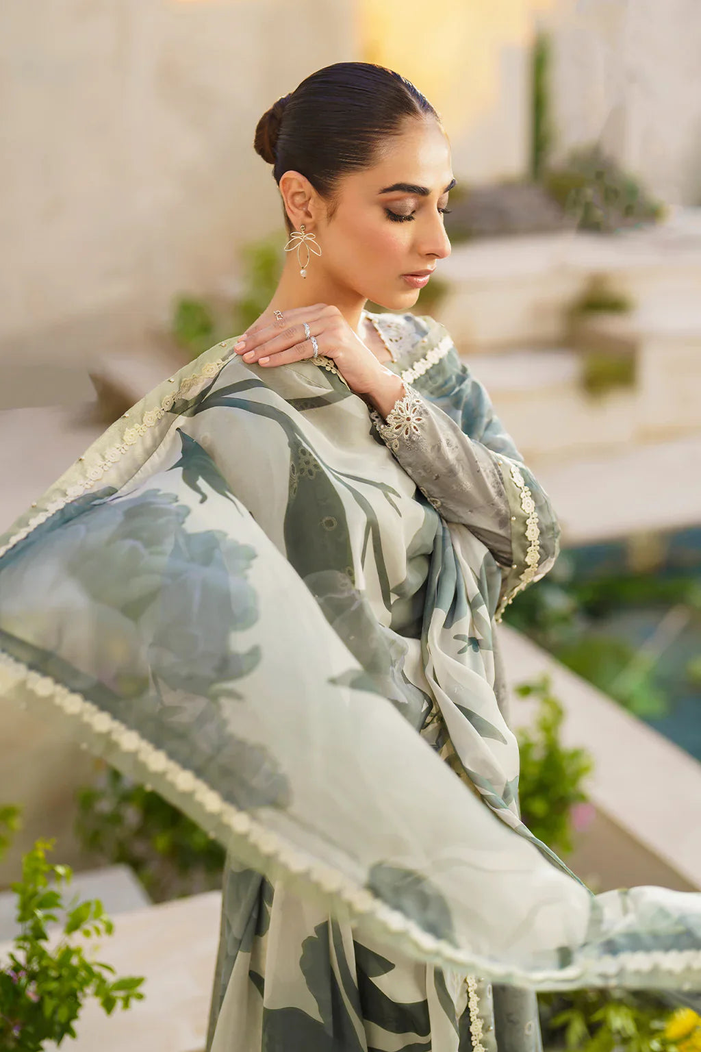 Iznik Embroidered & Printed Lawn 3 Piece Dress